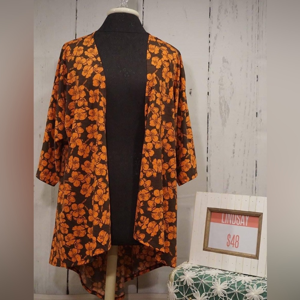 NWT Women’s Small Hawaiian Print Kimono Top